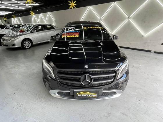 MERCEDES-BENZ GLA 200 1.6 CGI VISION 16V TURBO FLEX 4P AUTOMÁTICO